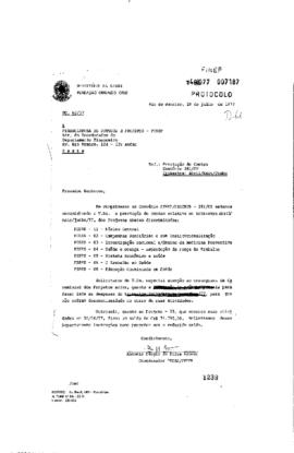 Carta de Antonio Sérgio da Silva Arouca (coordenador do Peses/Peppe) enviando  prestação de conta...